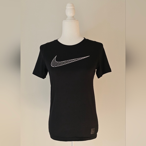 NIKE PRO Women's Size L Black Tee with White Logo - Picture 1 of 5
